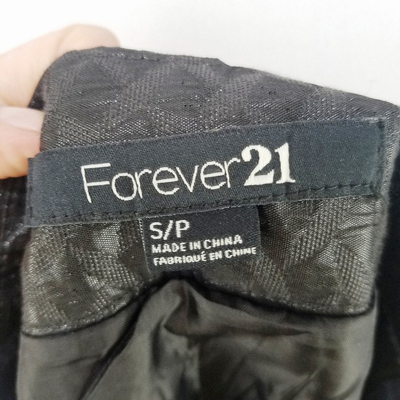 Forever 21 Black Textured Circle Mini Skirt S - Picture 5 of 5